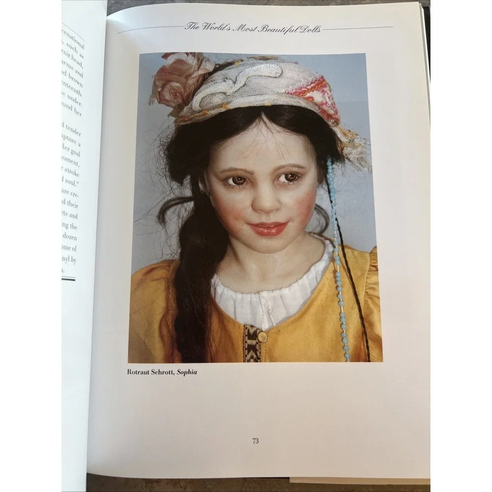 1994 The World's Most Beautiful Dolls By Joan Pursley & Karen Bischoff Hardcover